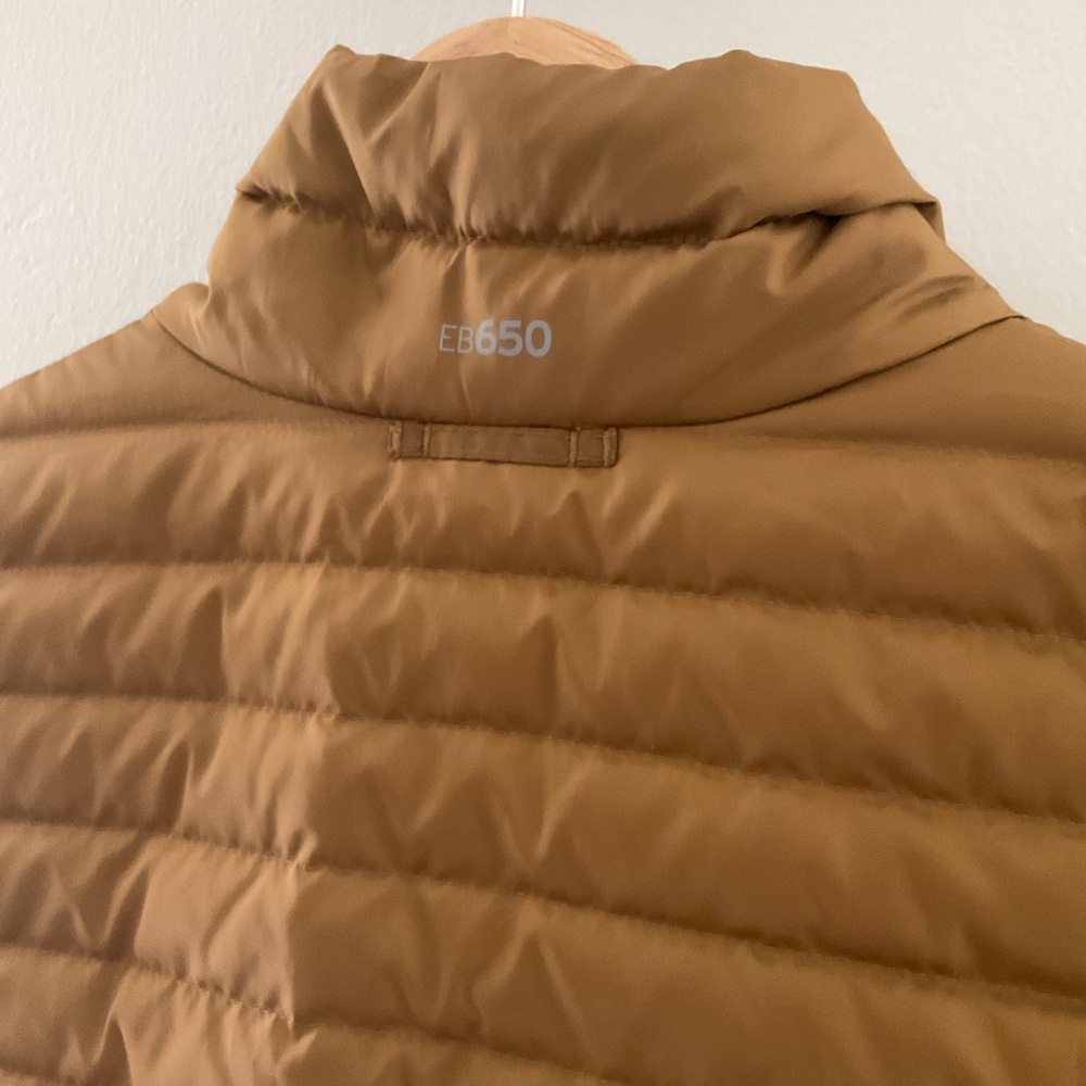 Eddie Bauer Men's Size Small Lightweight Packable Tan Puffer Vest - Picture 6 of 11